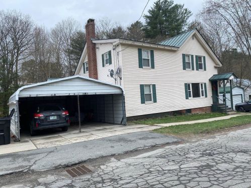 61 Tyler St, Claremont, NH 03743 exterior
