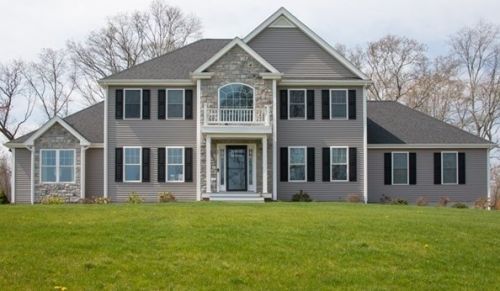 27 Devol Ave, Westport, MA 02790 exterior