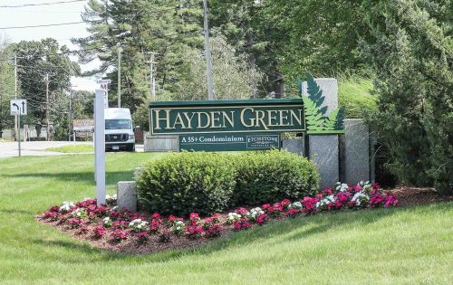 5 Elystan Cir, Nashua, NH 03060 exterior