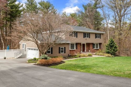 65 Alderbrook Dr, Topsfield, MA 01983 exterior