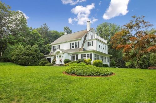 32 White Oak Shade Ln, New Canaan, CT 06840 exterior