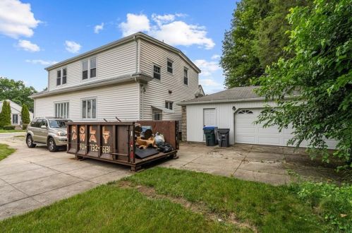 21 Hazael St, Providence, RI 02908 exterior