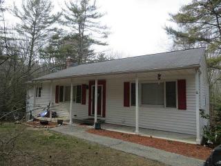 28 Spring Grove Rd, Glocester, RI 02814 exterior