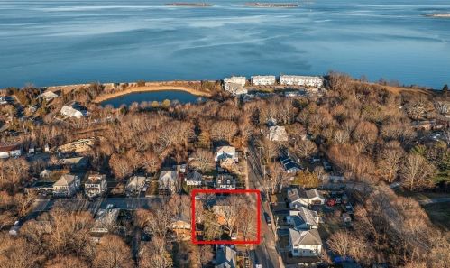 2 Cordage St, Plymouth, MA 02360 exterior