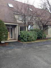 16 Belmont Ct, Bedford, NH 03110 exterior
