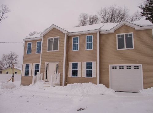 7 True Rd, Seabrook, NH 03874 exterior