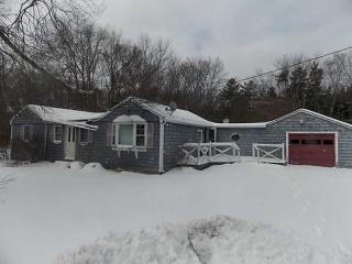 32 Francis St, Rehoboth, MA 02769 exterior