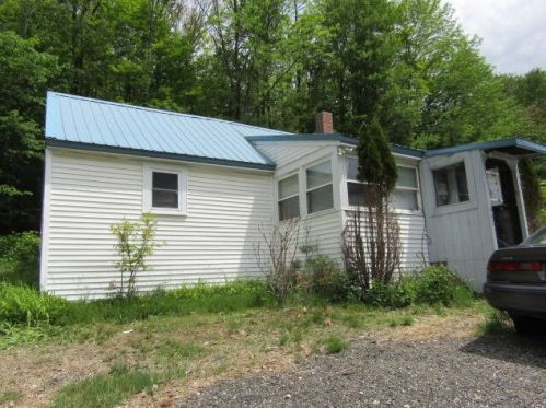 462 Main St, Carthage, ME 04224 exterior