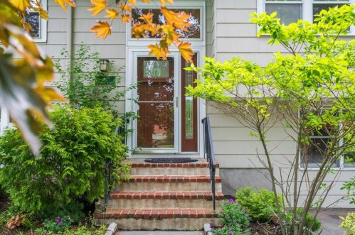 62 Enslin Rd, Needham, MA 02492 exterior
