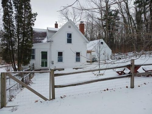11 Robbins Rd, Fitzwilliam, NH 03447 exterior