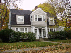 12 Applegarth St, Newton, MA 02459 exterior