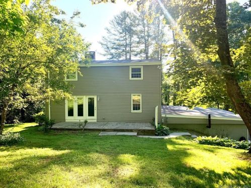 162 Riggs St, Seymour, CT 06478 exterior