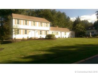 489 Payne Dr, Cheshire, CT 06410 exterior