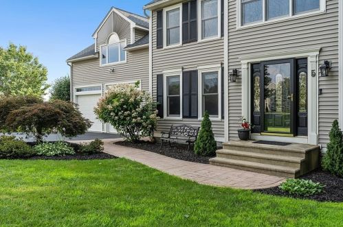 5 Sturbridge Cir, Shrewsbury, MA 01545 exterior