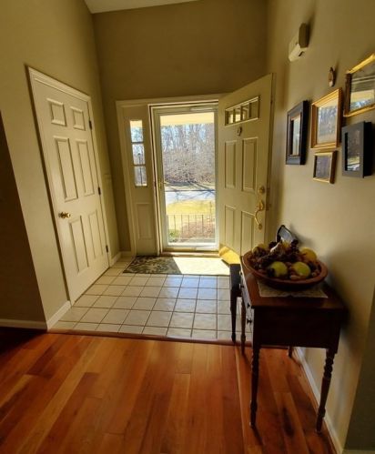 37 Dartmoor, Enfield, CT 06082 exterior