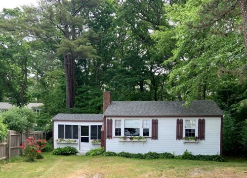 55 Sakonnet Dr, New Seabury, MA 02649 exterior