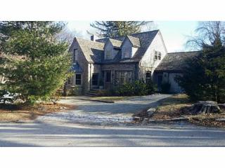 40 Valentine Cir, Warwick, RI 02886 exterior