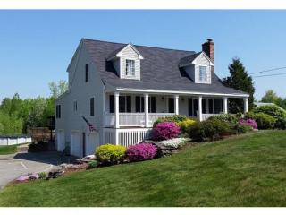 4 Ashley Dr, Newton, NH 03858 exterior