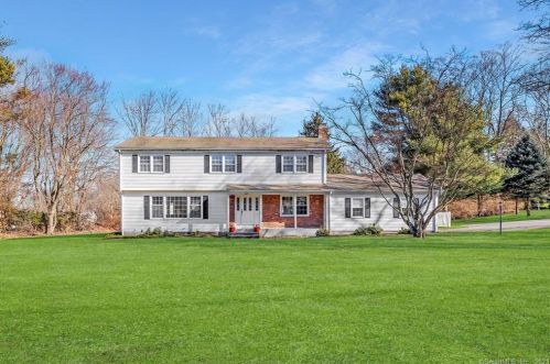 58 Sunset Rd, Bridgeport, CT 06612 exterior