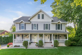 16 Windy Knls, Greenwich, CT 06831 exterior