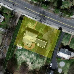 1818 Beacon St, Newton, MA 02468 aerial view