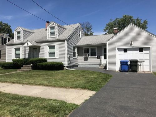 87 Gilman St, Springfield, MA 01118 exterior