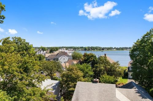 82 Shorefront Park, Norwalk, CT 06854 exterior