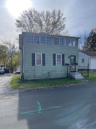 29 Harding Ave, Bloomfield, CT 06002 exterior