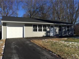 44 Meeting House Ln, Gales Ferry, CT 06339 exterior