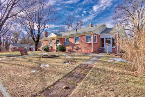 114 Huron St, Springfield, MA 01104 exterior