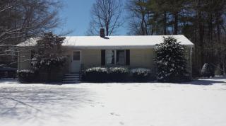 20 Hancock Ln, Greenfield, MA 01301 exterior