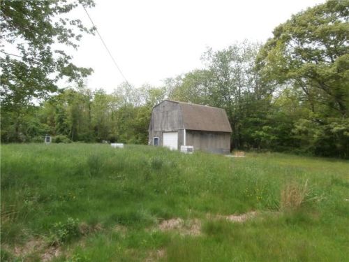 97 Alton Bradford Rd, Westerly, RI 02808 exterior