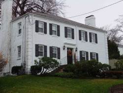 11 Hyde Ave, Newton, MA 02458 exterior