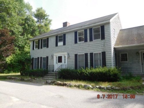 131 Lyford Rd, Brookfield, NH 03872 exterior