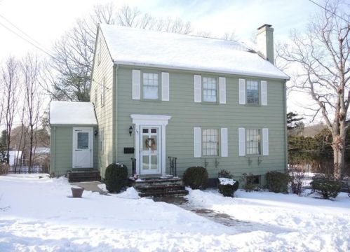 262 Hillcrest Rd, Needham, MA 02492 exterior