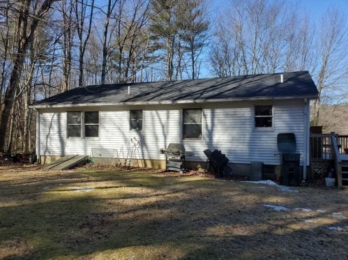 24 Gay Rd, Brookfield, MA 01506 exterior