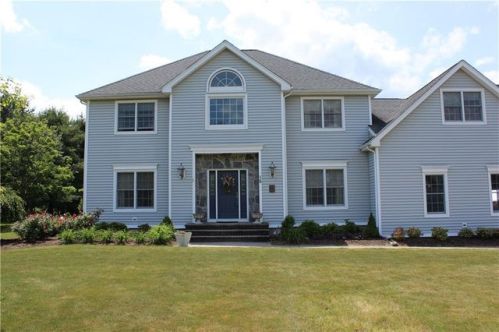 15 Independence Way, Middlefield, CT 06455 exterior