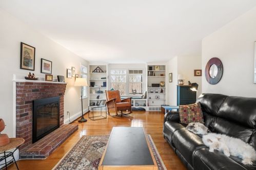 32 Weld St, Roxbury-Xing, MA 02131 exterior