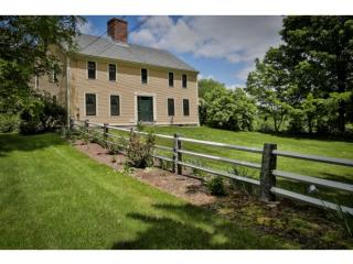 74 Stagecoach Rd, Wilton, NH 03086 exterior