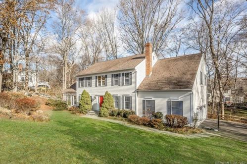 345 Flintlock Rd, Southport, CT 06890 exterior