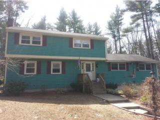 8 Pine Ridge Rd, Windham, NH 03087 exterior