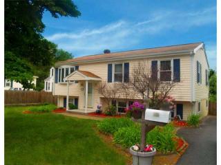 25 Norman St, Woonsocket, RI 02895 exterior