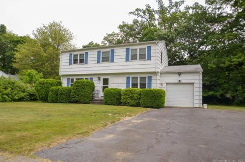 45 Whippoorwill Dr, Milford, CT 06460 exterior