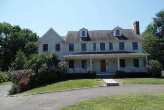 31 Overlook Dr, Ridgefield, CT 06877 exterior