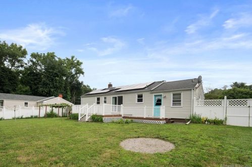 21 Norma Rd, Wapping, CT 06074 exterior