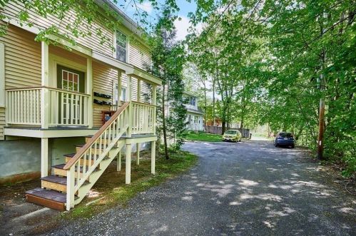 46 Lawn Ave, Northampton, MA 01060 exterior