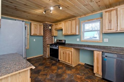 56 Woodmont St, Westfield, MA 01085 exterior