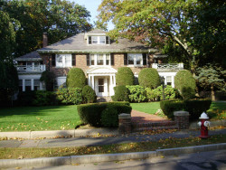 279 Chestnut St, Newton, MA 02465 exterior