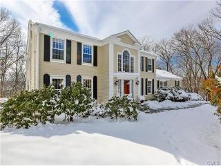 3 Red Maple Ln, Bridgeport, CT 06611 exterior