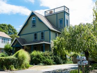 5 Bowhay Hill Rd, Branford, CT 06405 exterior